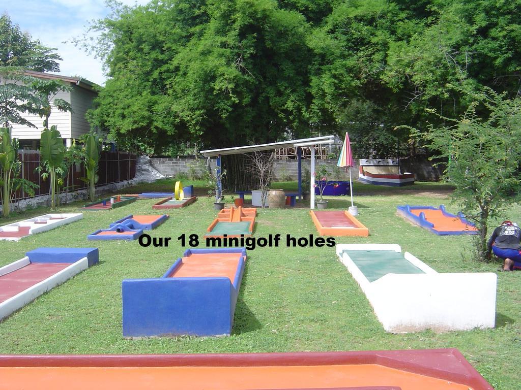 Mini-Golf **** & Resort Ubon Ratchathani Ngoại thất bức ảnh